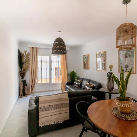 Flores Apartment Nerja