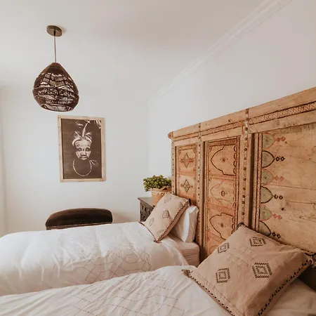 Flores Apartment