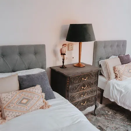 Flores Apartment