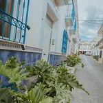 Flores *